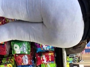 Big donk on this shorty